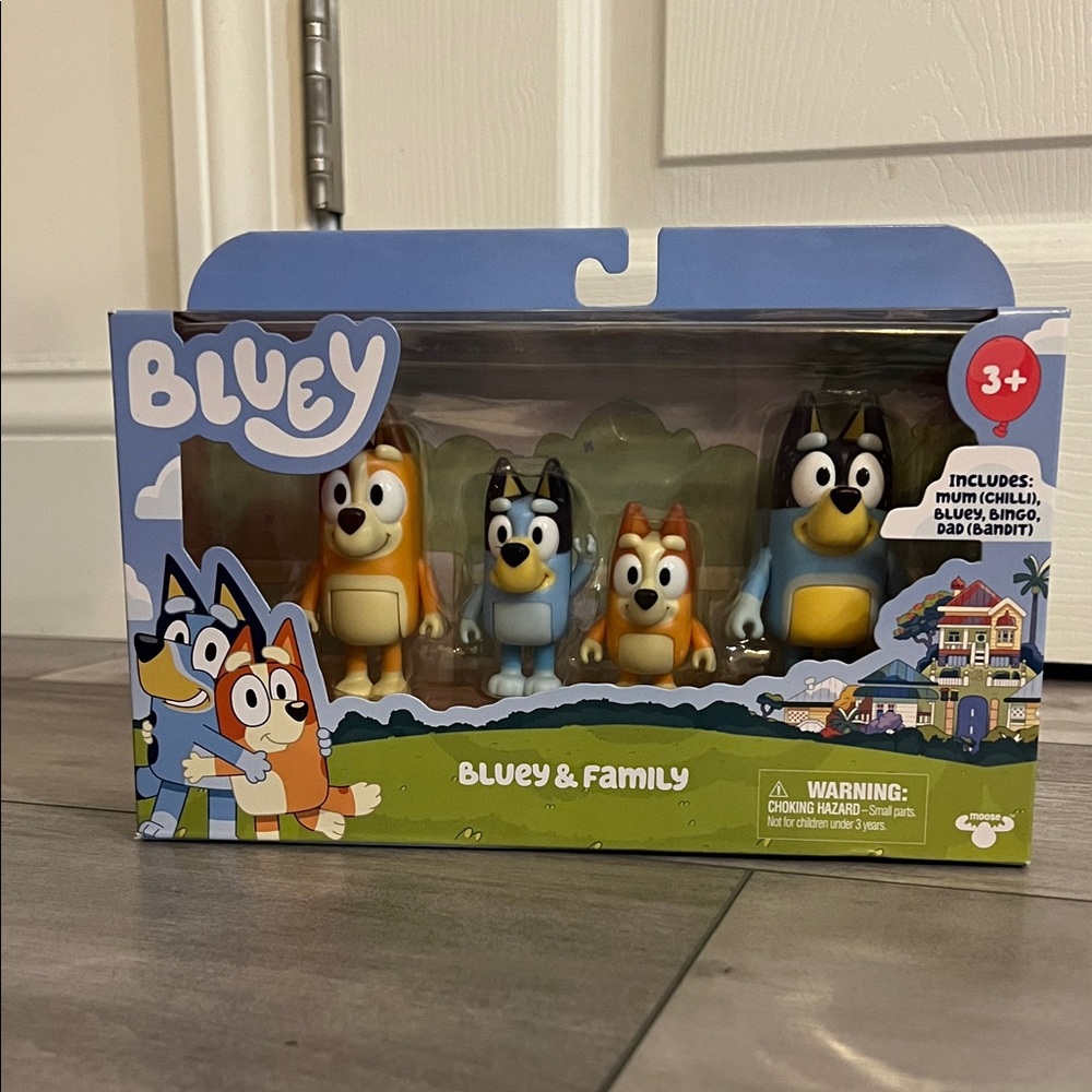 Bluey & Family Action Figure Set - Blue, Orange, Black